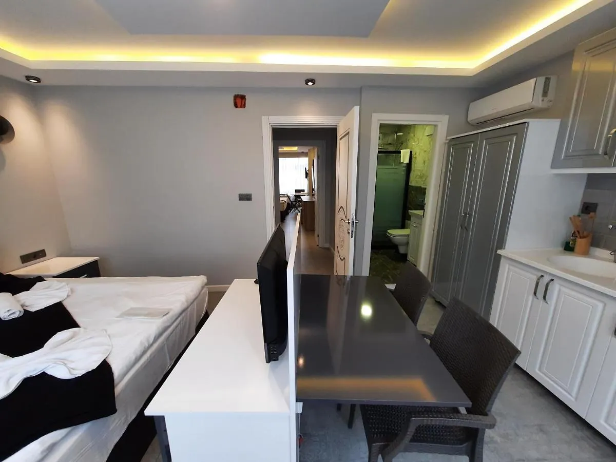 Ararat Apart İstanbul 0*,
